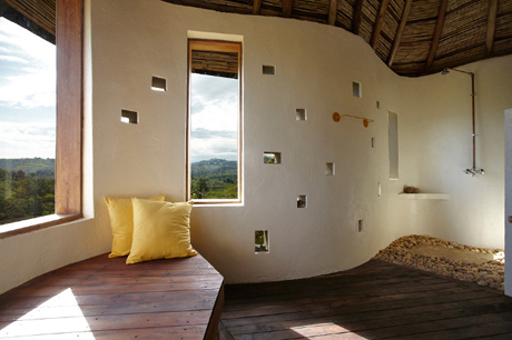 RA_Kyamburra_Emiti_Banda_Interior_02